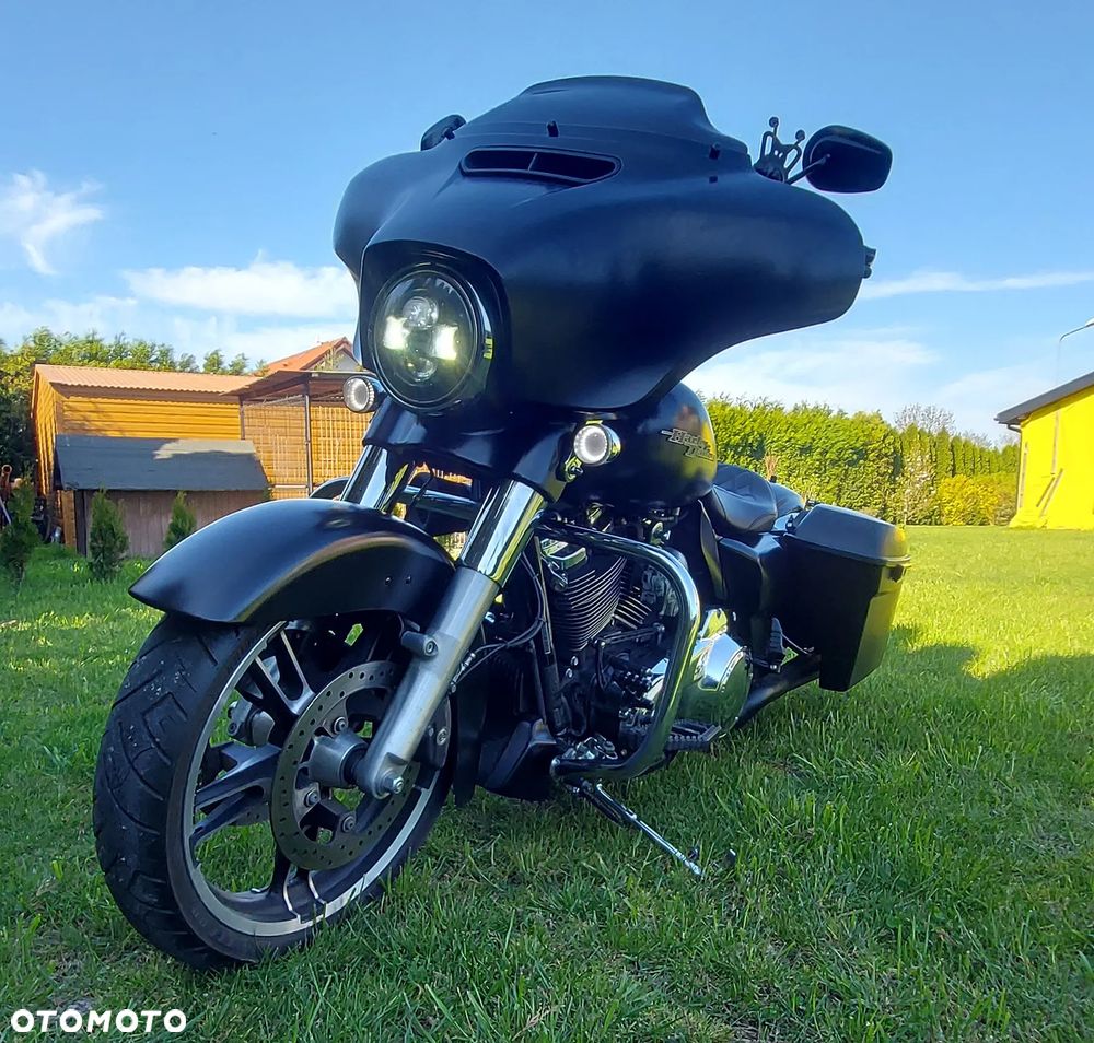 Harley-Davidson Touring Street Glide - 8