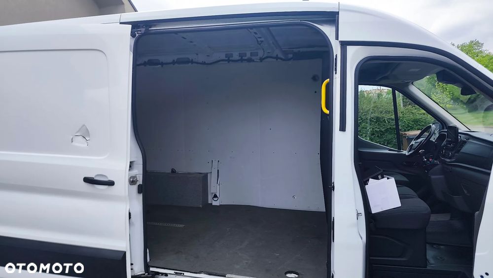 Ford Transit - 27