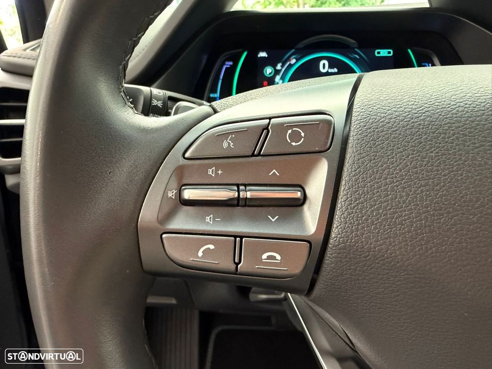 Hyundai Ioniq 1.6 GDI PHEV Tech - 18