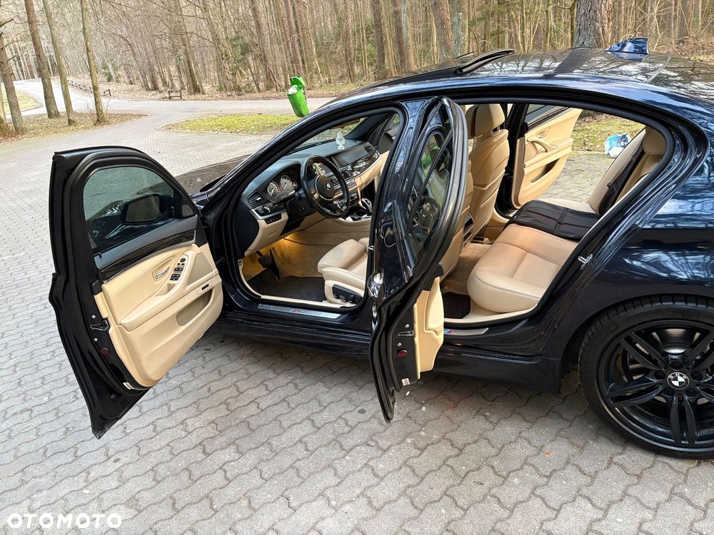 BMW Seria 5 535i - 12