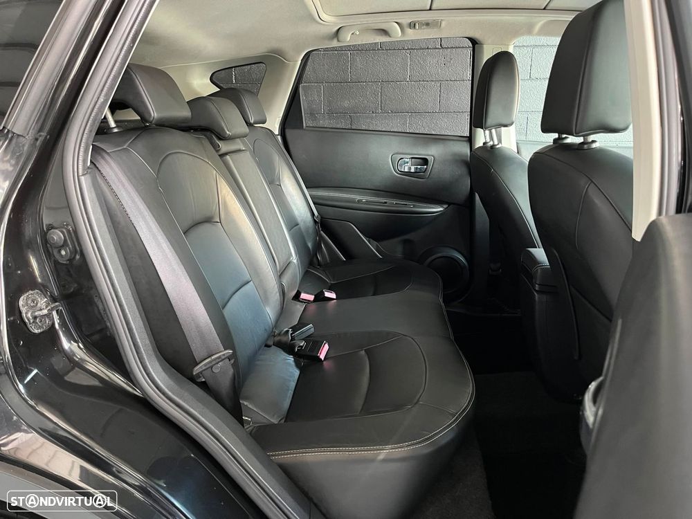 Nissan Qashqai 1.6 dCi Tekna Premium 18 360 - 12