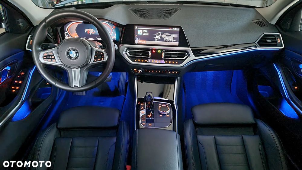 BMW Seria 3 320d - 24
