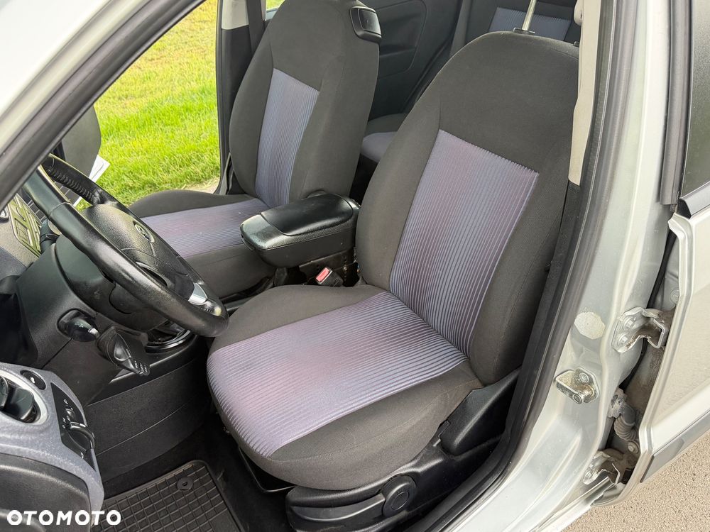 Ford Fusion 1.4 Elegance - 16
