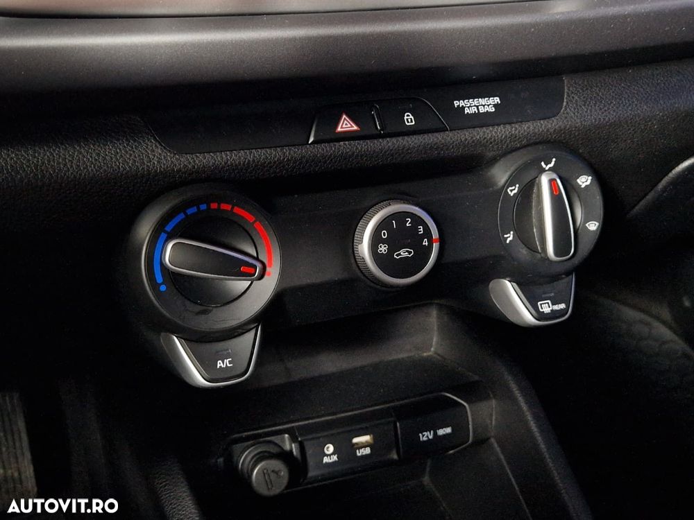 Kia Rio - 20