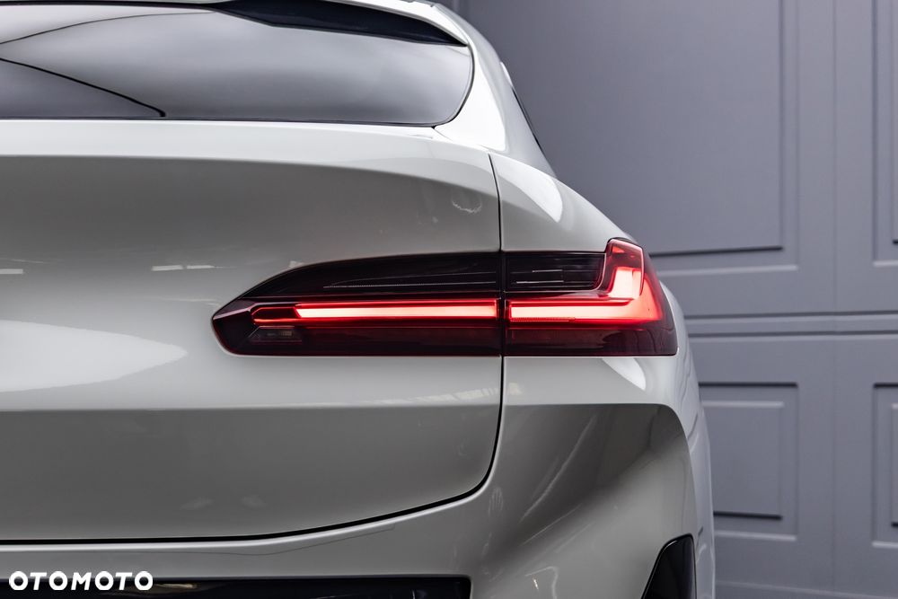 BMW X4 xDrive20i sport - 10