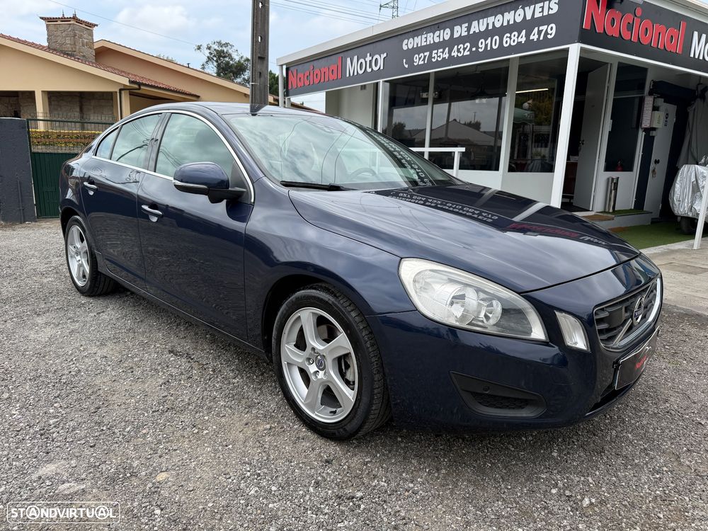 Volvo S60 2.0 D3 Momentum Start/Stop - 1