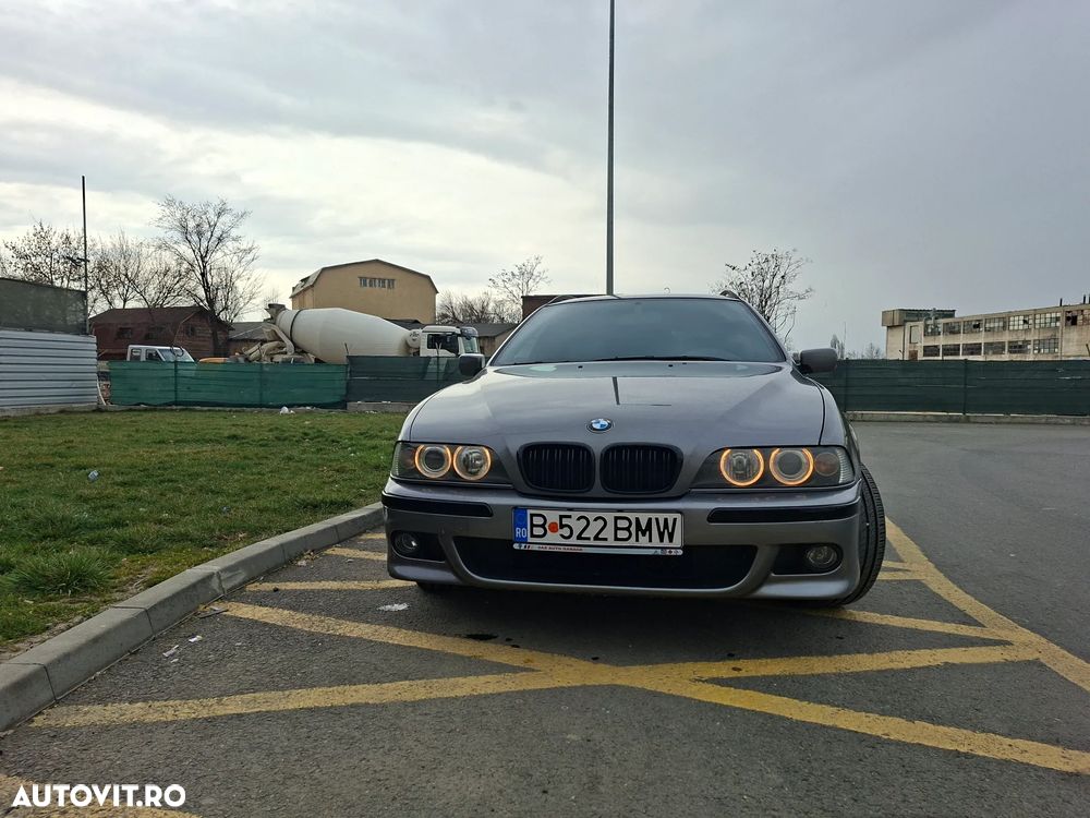 BMW Seria 5 520iA - 7