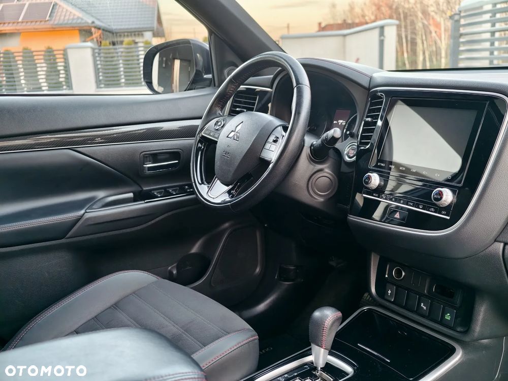 Mitsubishi Outlander 2.4 4WD CVT Intense - 10