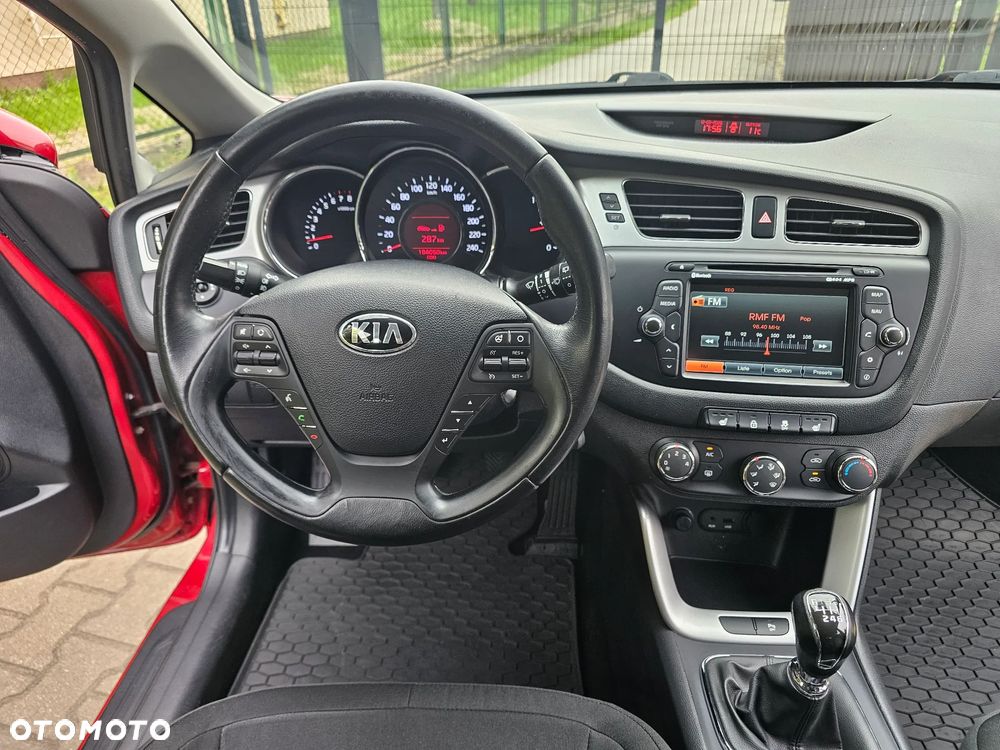 Kia Ceed 1.4 CVVT ISG Dream Team Edition - 15
