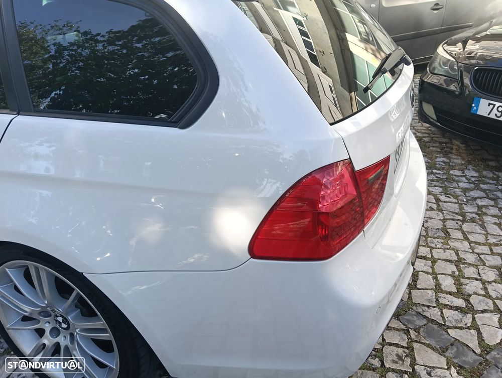 BMW 320 d Pack M - 14