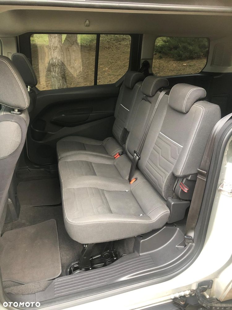 Ford Tourneo Connect Grand - 4