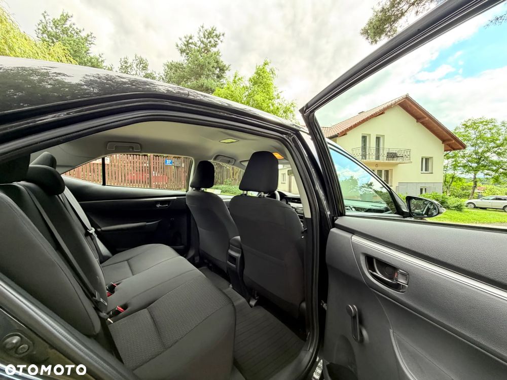 Toyota Corolla 1.6 Comfort - 29