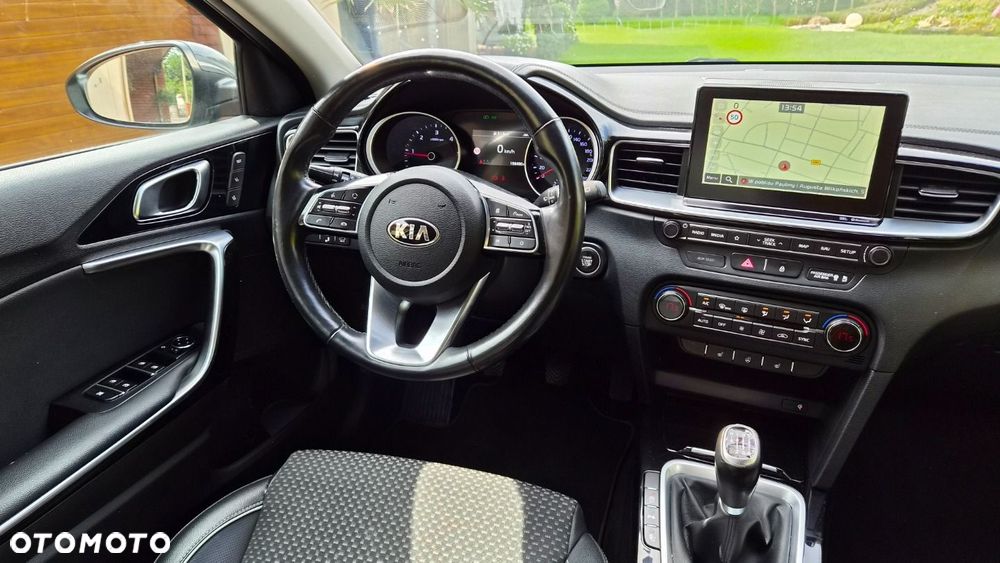 Kia Ceed 1.6 CRDi Vision - 21