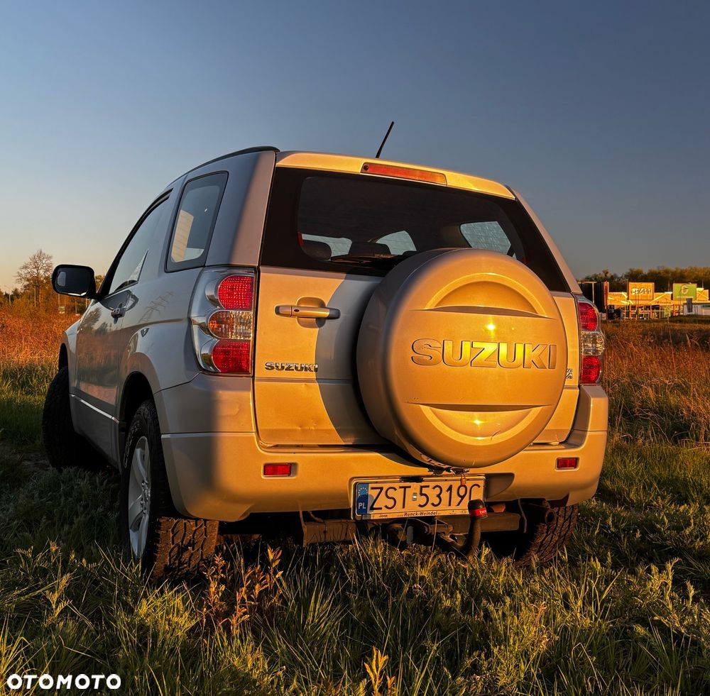 Suzuki Grand Vitara 2.4 Comfort - 3