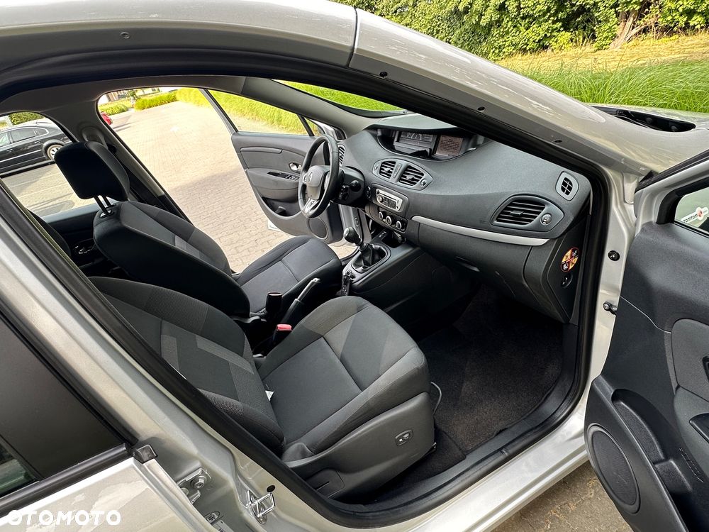 Renault Scenic 1.6 16V 110 TomTom Edition - 21