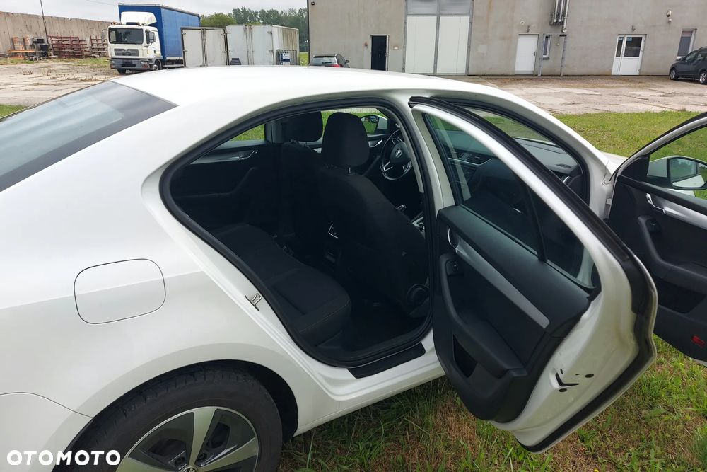 Skoda Octavia 2.0 TDI 4x4 Ambition - 15