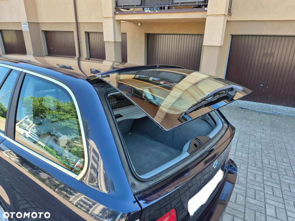 BMW Seria 5 520i - 26