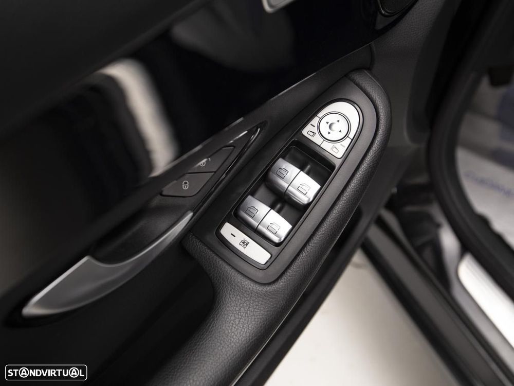 Mercedes-Benz C 200 - 16