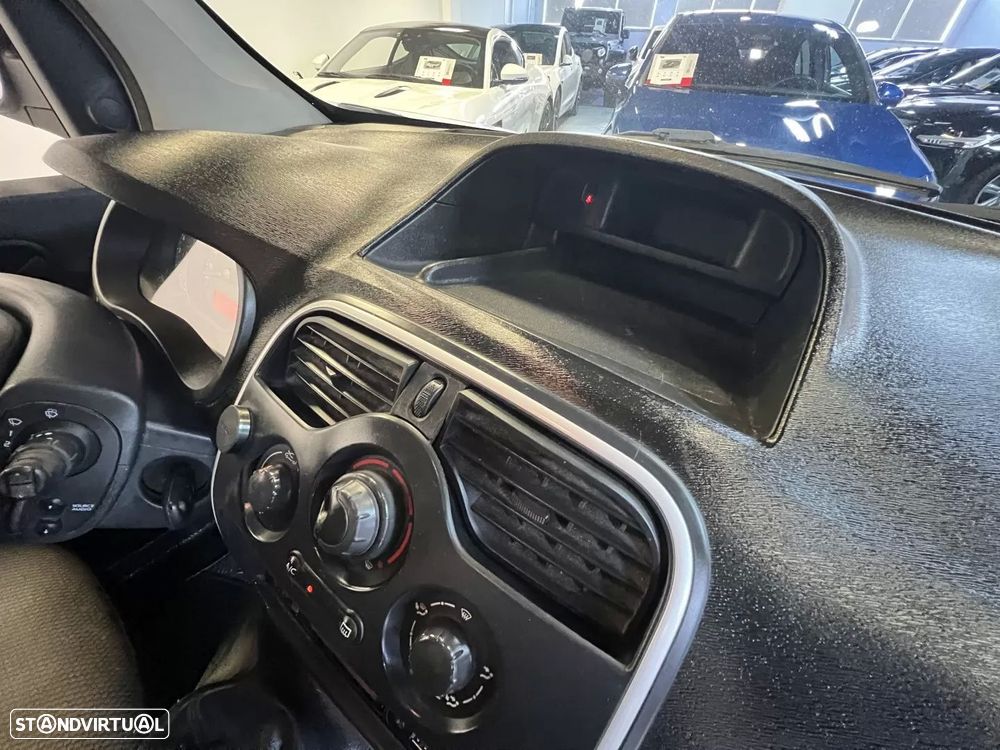 Renault KANGOO MAXI - 90 - AC - 32