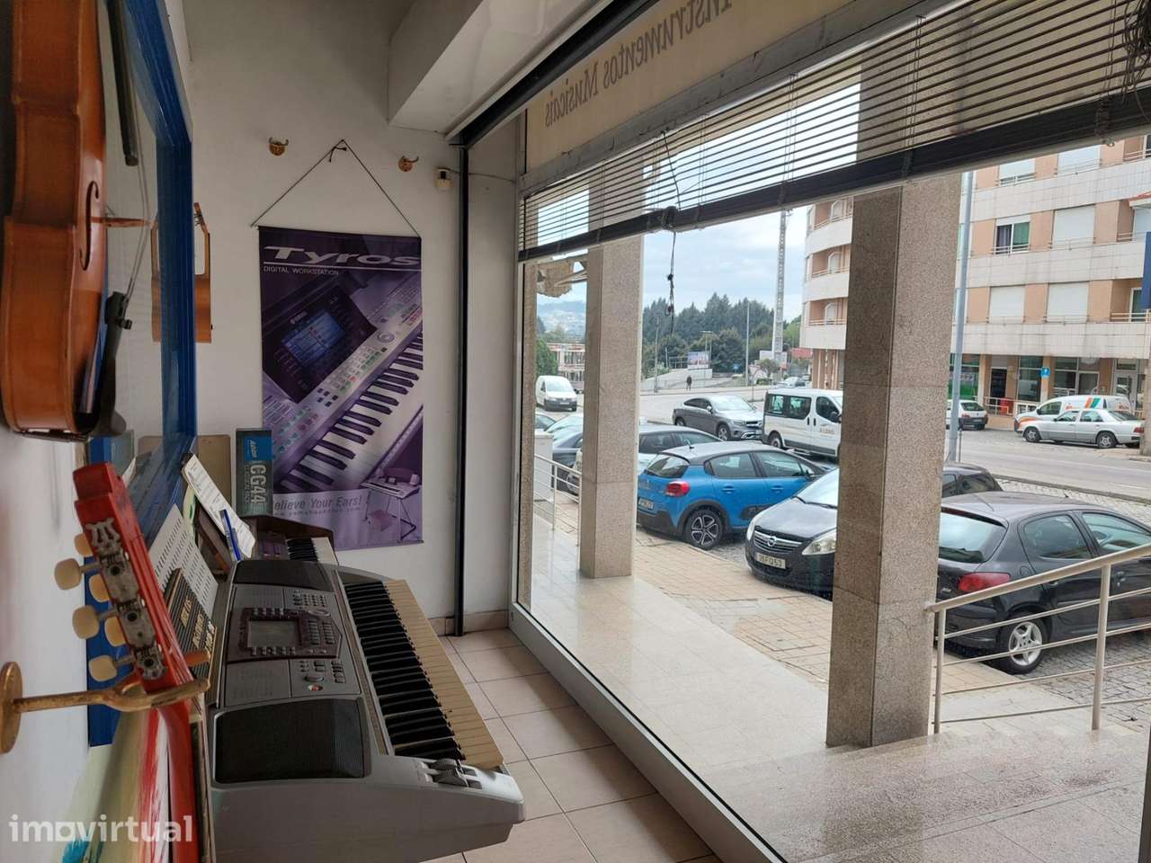 Espaço Comercial para venda em Lordelo , Paredes - Grande imagem: 2/28