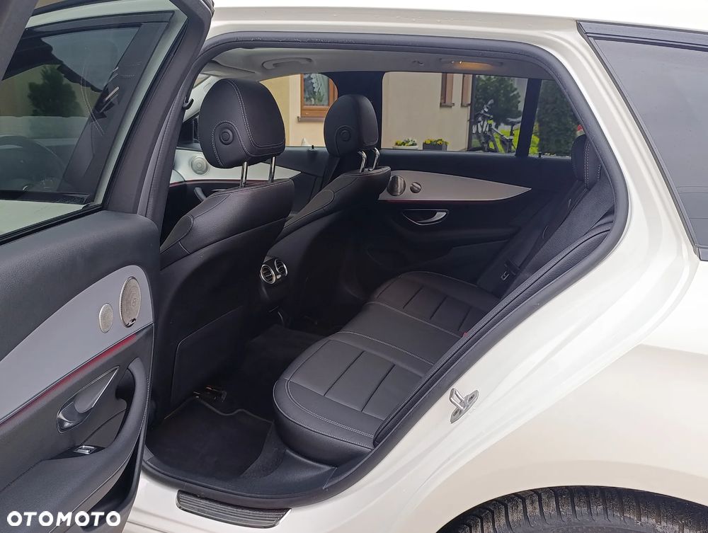 Mercedes-Benz Klasa E 300 de 9G-TRONIC Avantgarde - 24