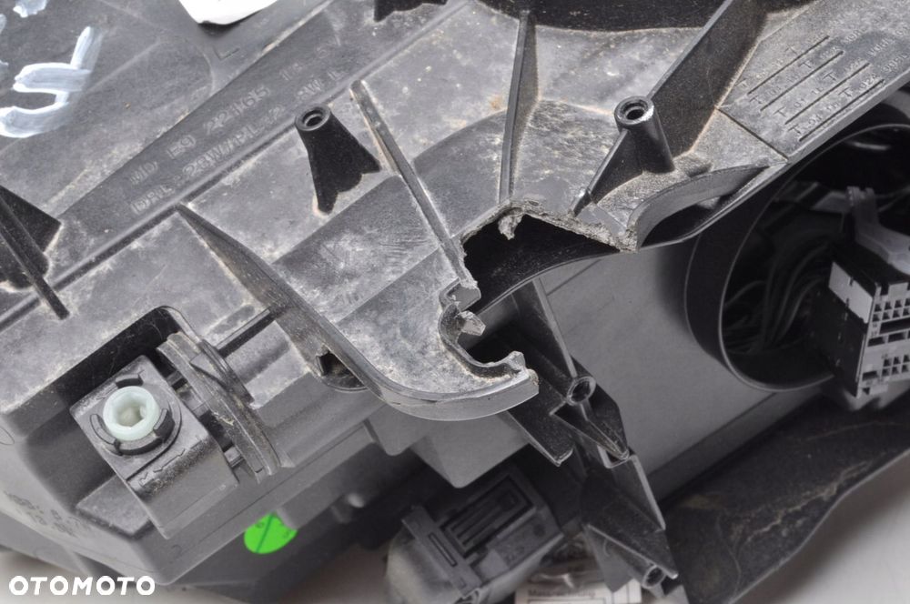 BMW 1 F40 LAMPA LEWA PRZEDNIA LEWY PRZÓD UK 5A1E057 - 8
