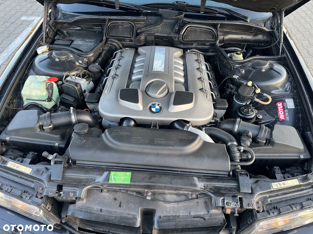 BMW Seria 7 740d - 23