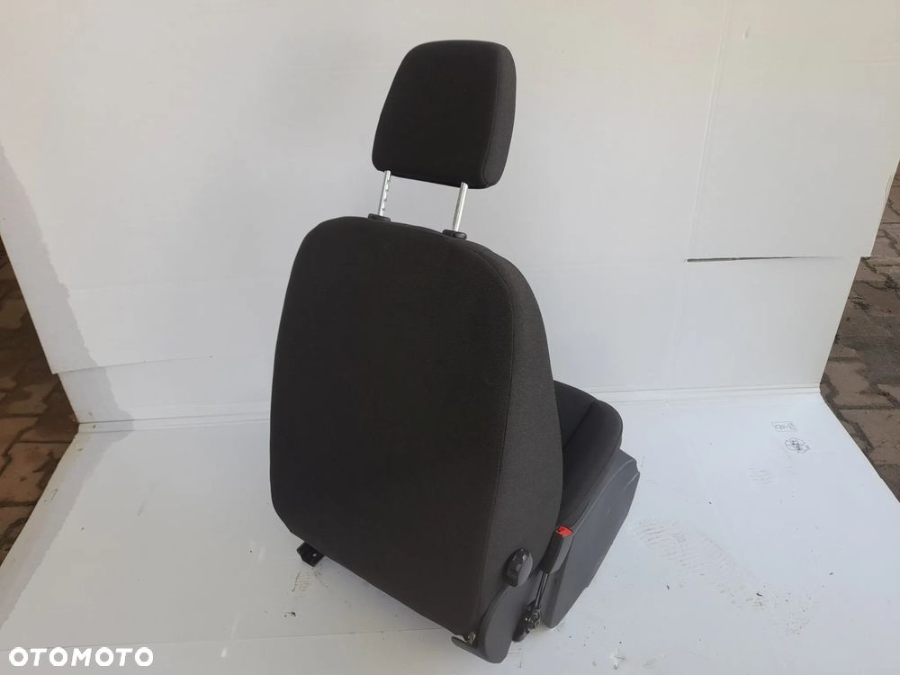 Fotel kierowcy Ford Transit MK8 - 4