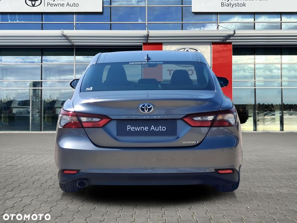 Toyota Camry 2.5 Hybrid Comfort CVT - 4