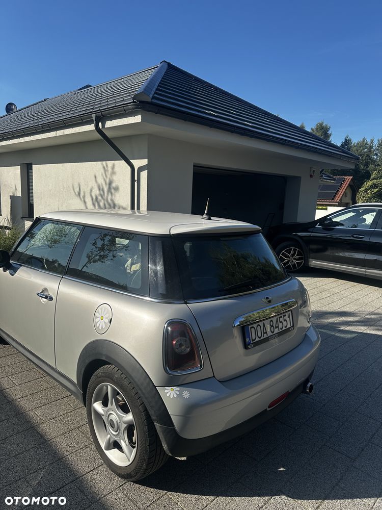 MINI Cooper 50 Camden - 3