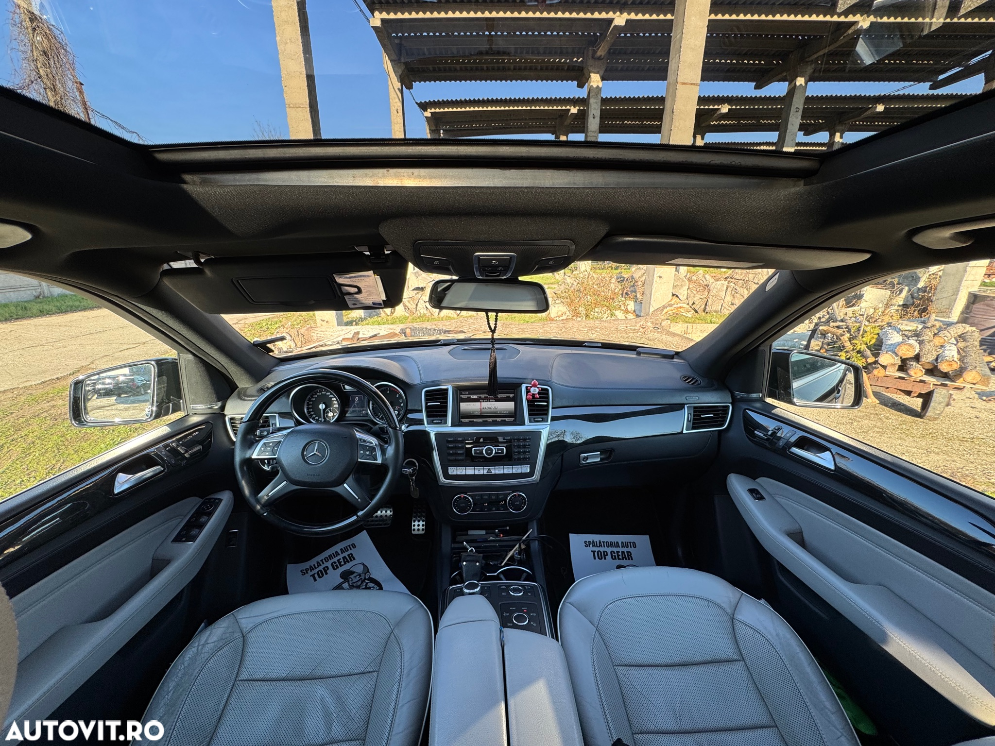 Mercedes-Benz ML 350 BlueTec 4MATIC Aut - 23