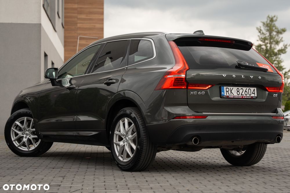 Volvo XC 60 D3 Momentum - 16