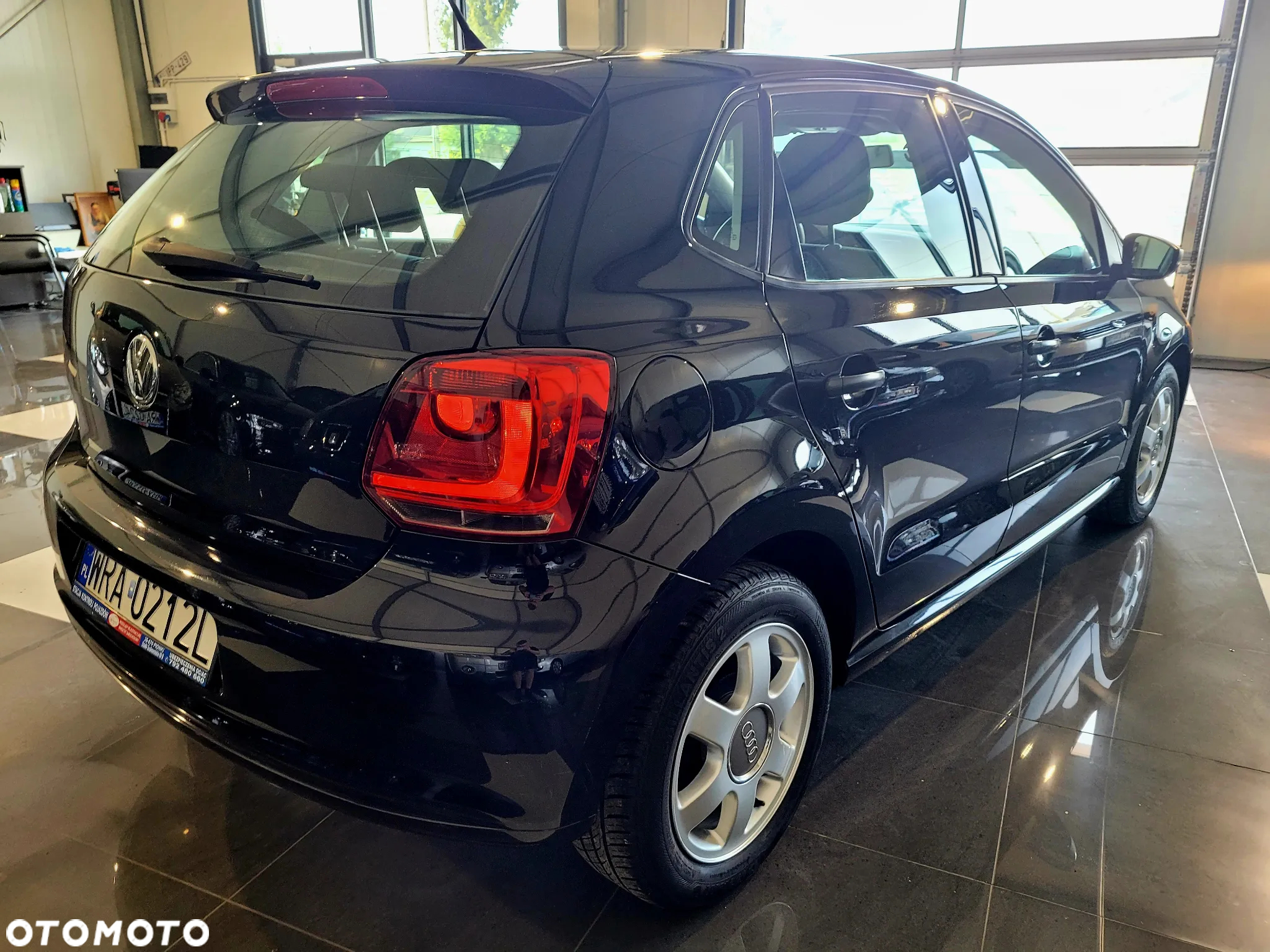 Volkswagen Polo 1.6 TDI DPF Comfortline - 12