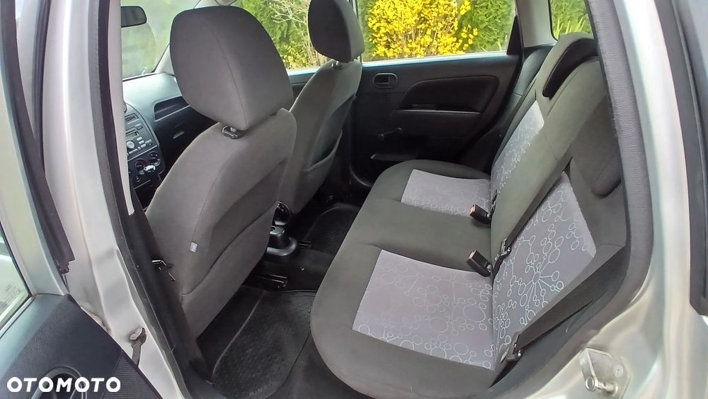 Ford Fiesta - 23