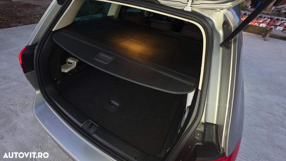 Volkswagen Passat - 16