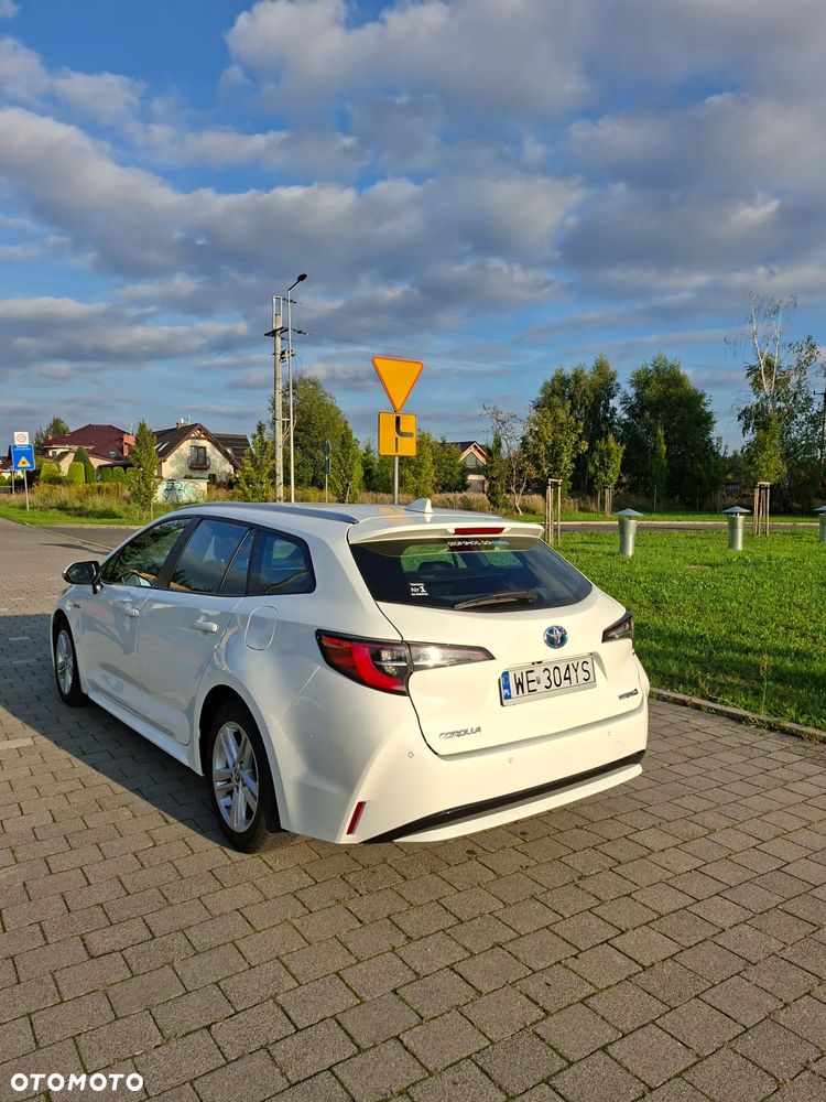 Toyota Corolla 1.8 Hybrid Comfort - 4