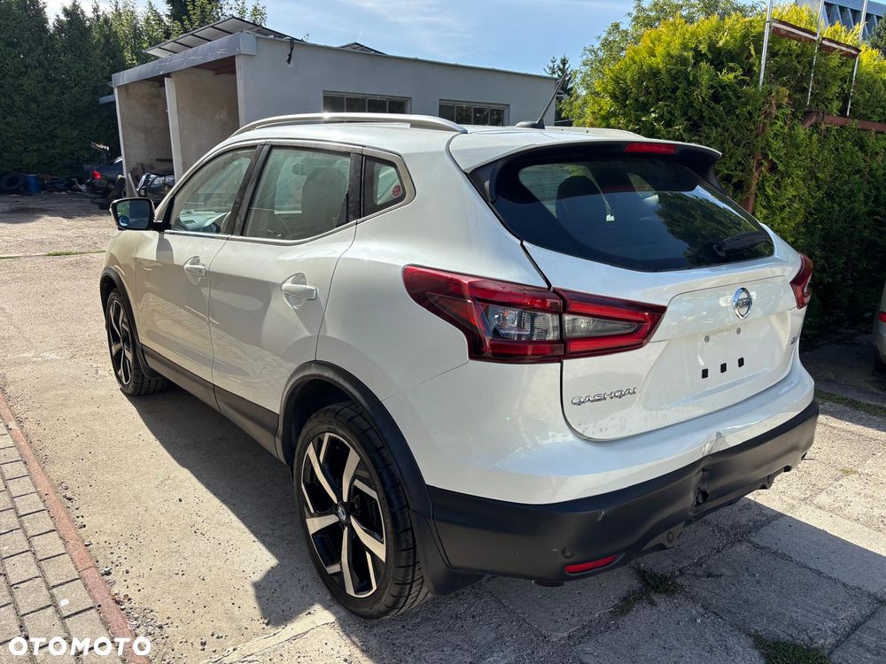 Nissan Qashqai - 2