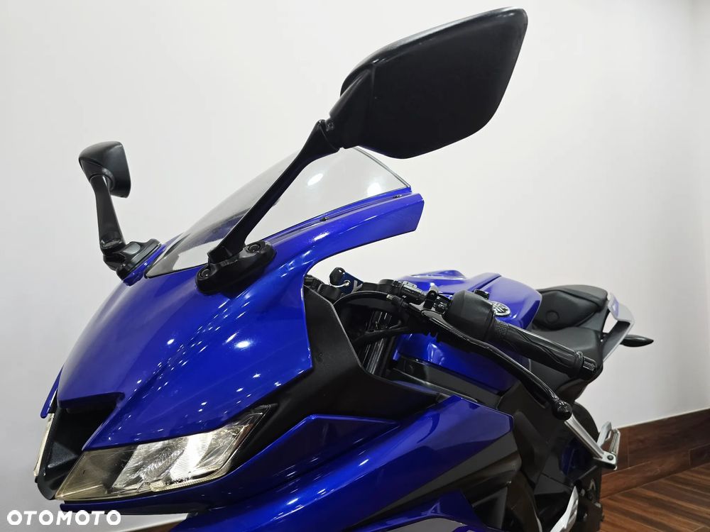 Yamaha YZF - 31