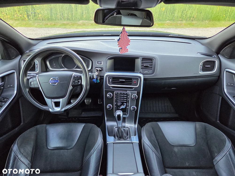 Volvo V60 D4 Drive-E R-Design Summum - 21