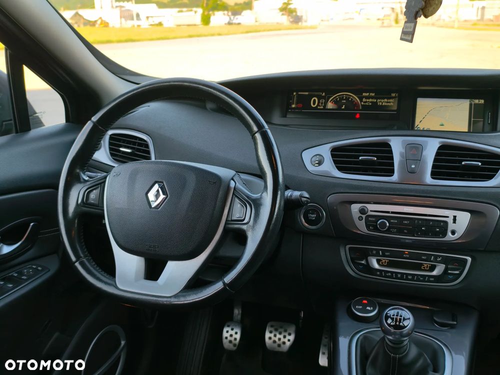 Renault Scenic dCi 110 Xmod Paris - 25