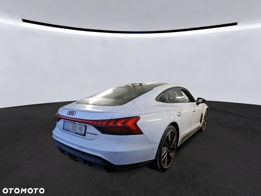 Audi e-tron GT - 5