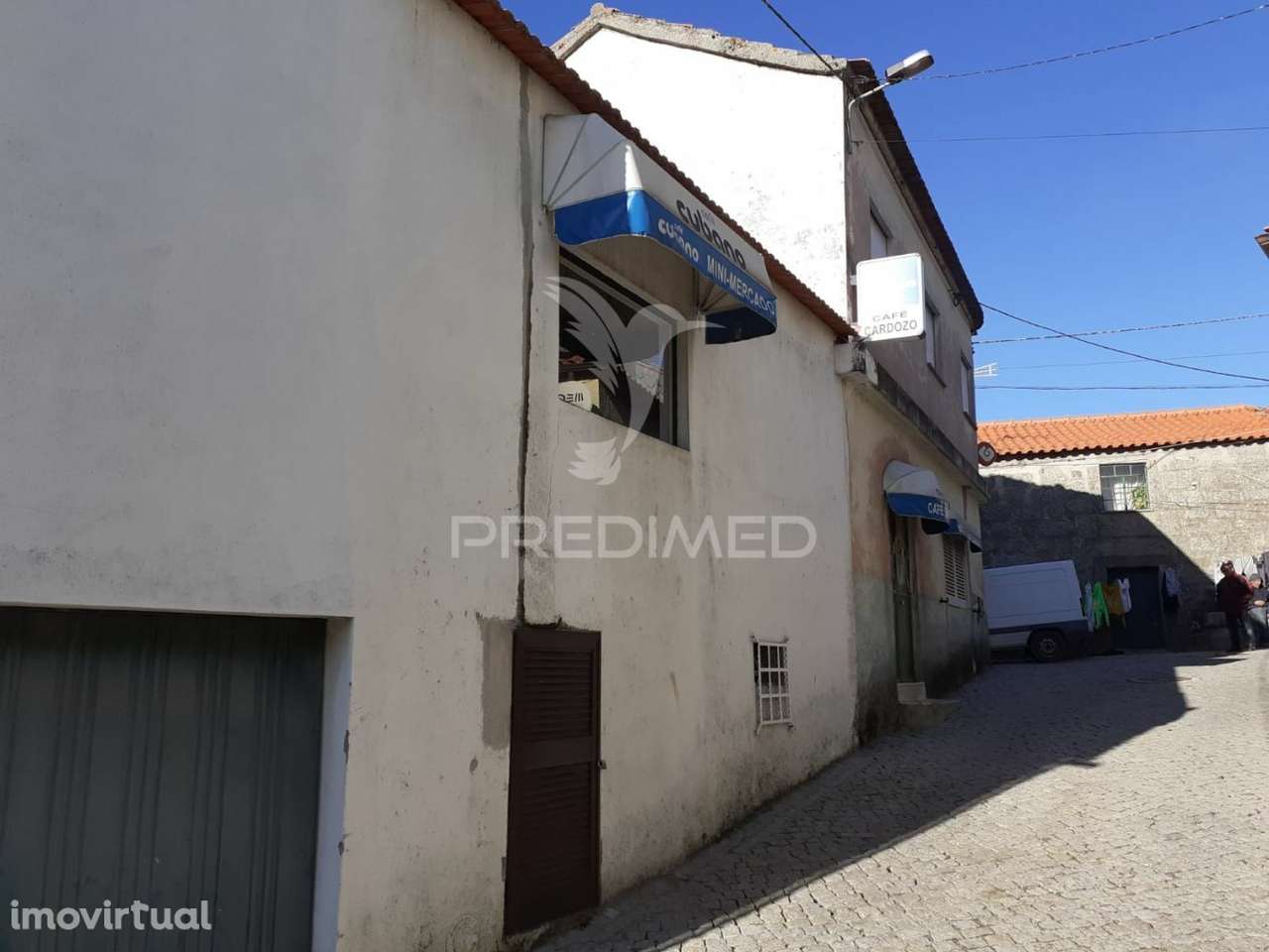 Casa habitacional com estabelecimento Comercial - Grande imagem: 2/19