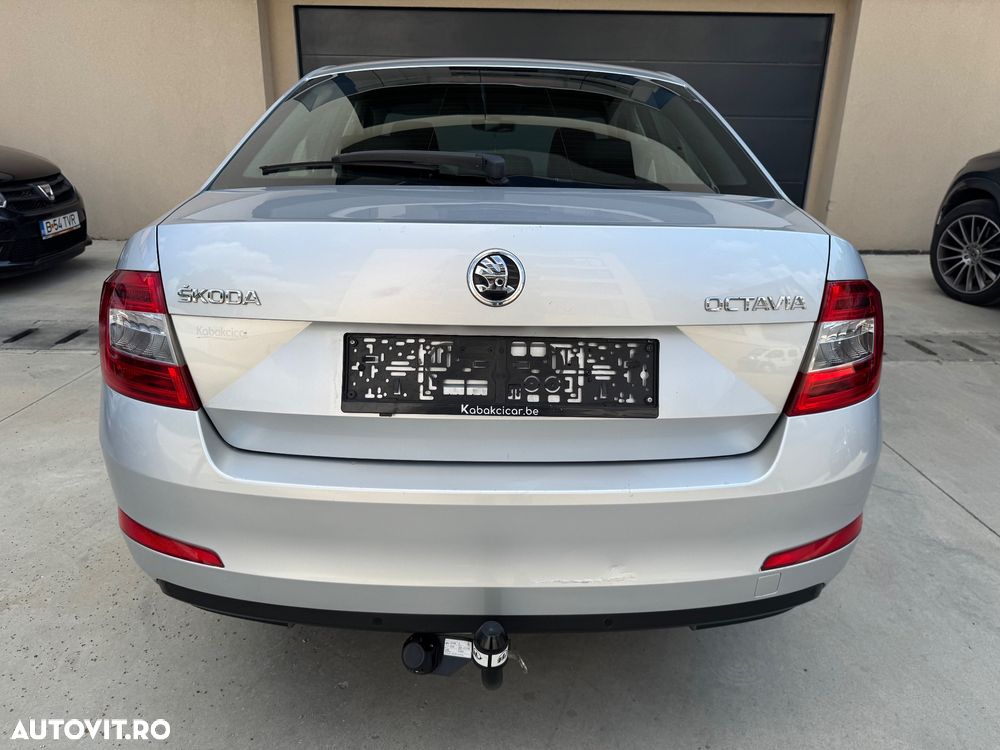 Skoda Octavia 1.6 TDI DPF DSG Ambition - 7