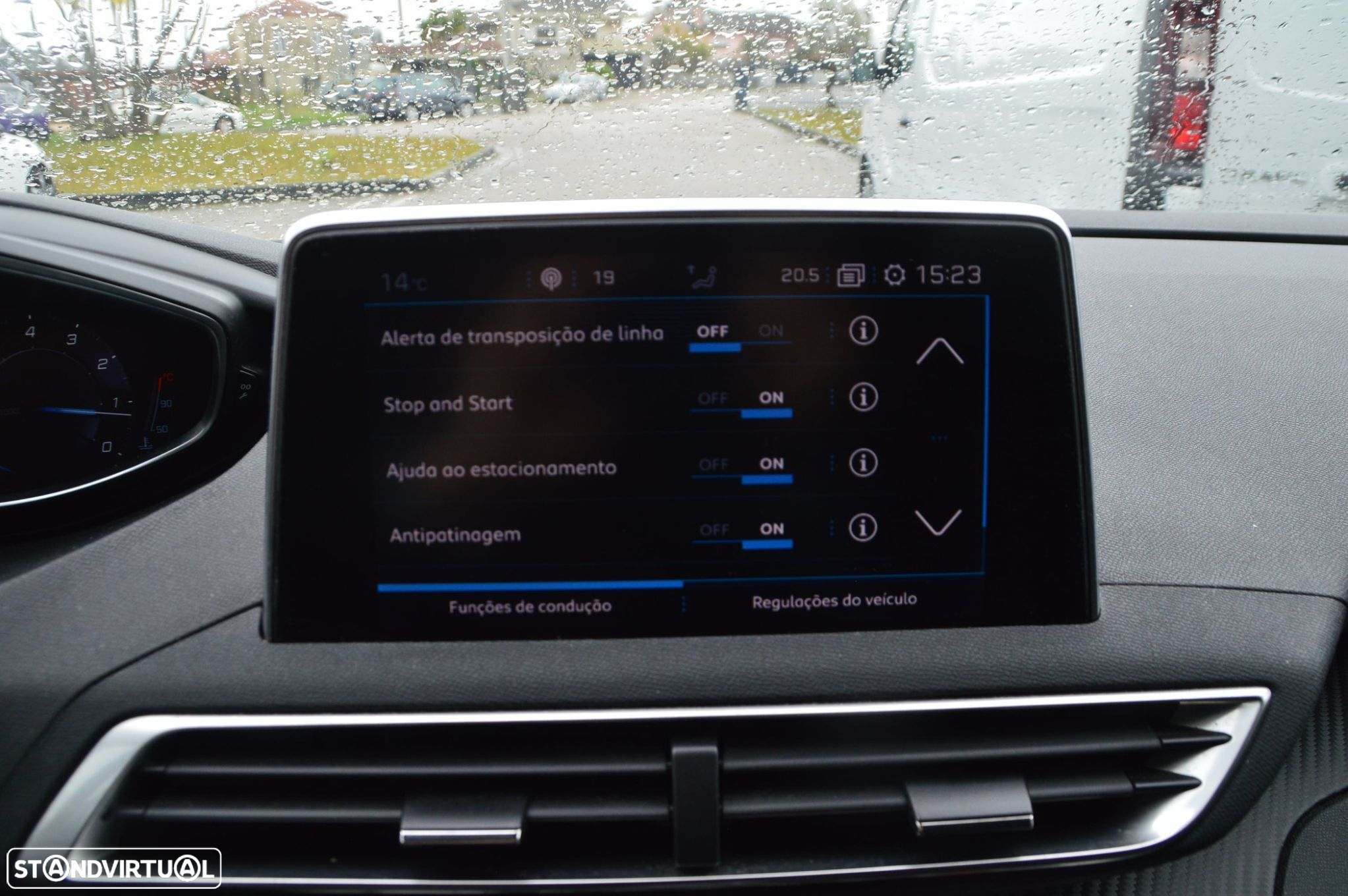 Peugeot 5008 1.2 PureTech Allure EAT6 - 43