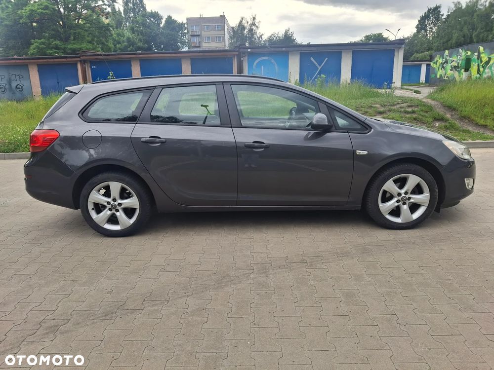 Opel Astra 1.4 T Sport - 11