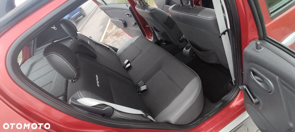 Dacia Sandero 1.6 MPI Stepway - 23