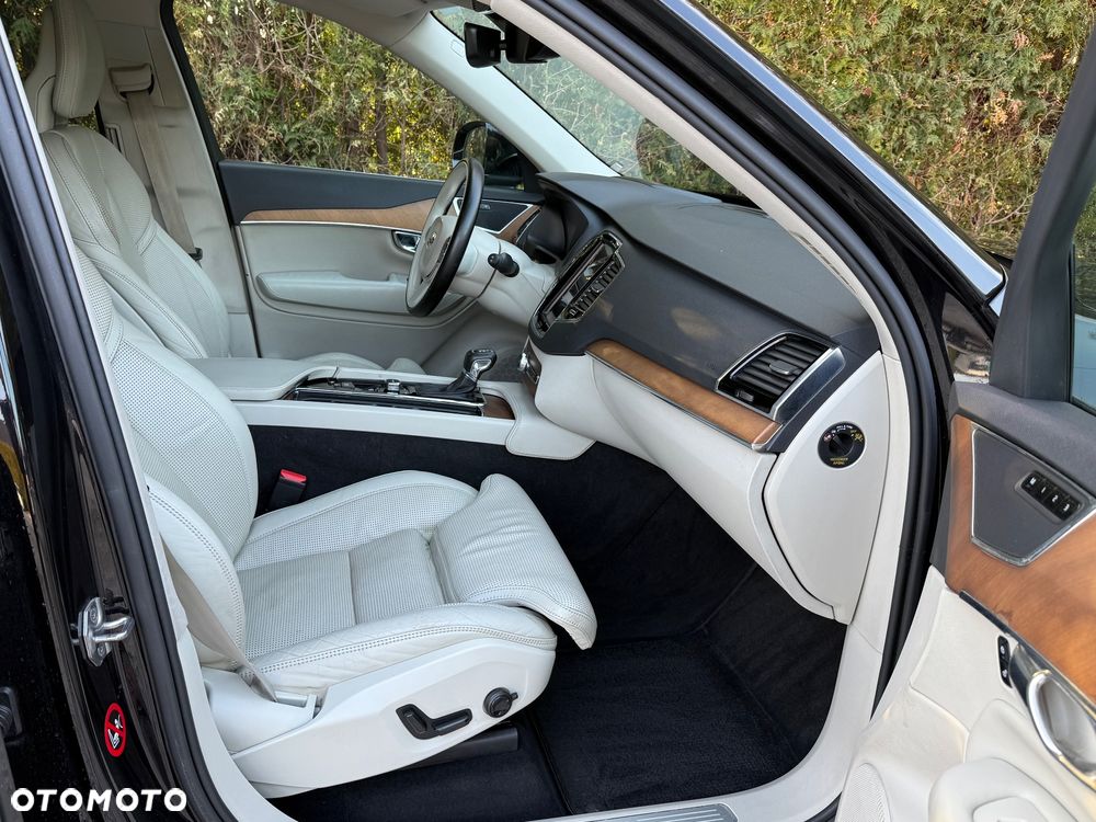 Volvo XC 90 D5 AWD Geartronic Inscription - 10