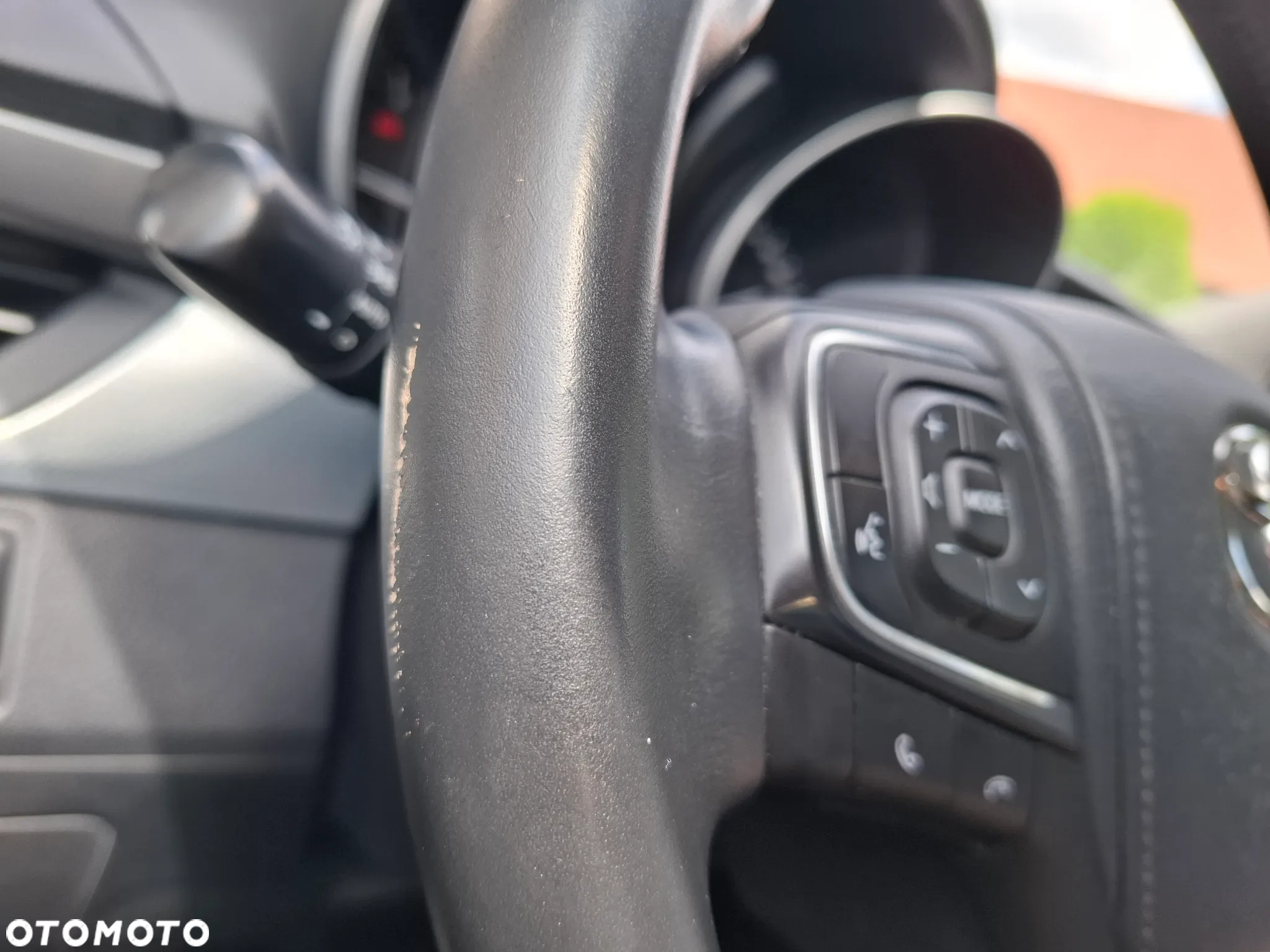 Toyota Avensis 2.0 D-4D Premium - 14