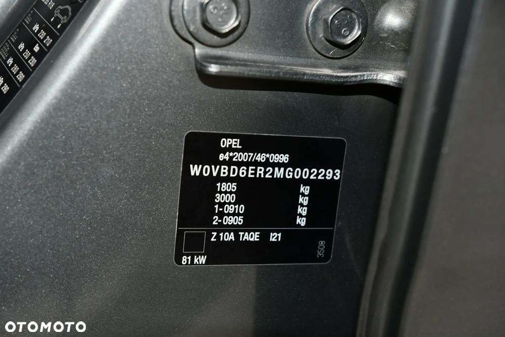 Opel Astra 1.2 Turbo Edition - 24