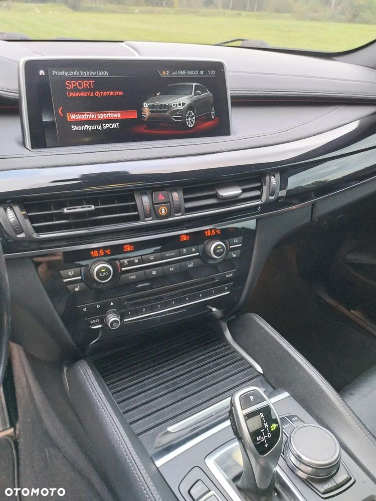 BMW X6 xDrive35i - 13